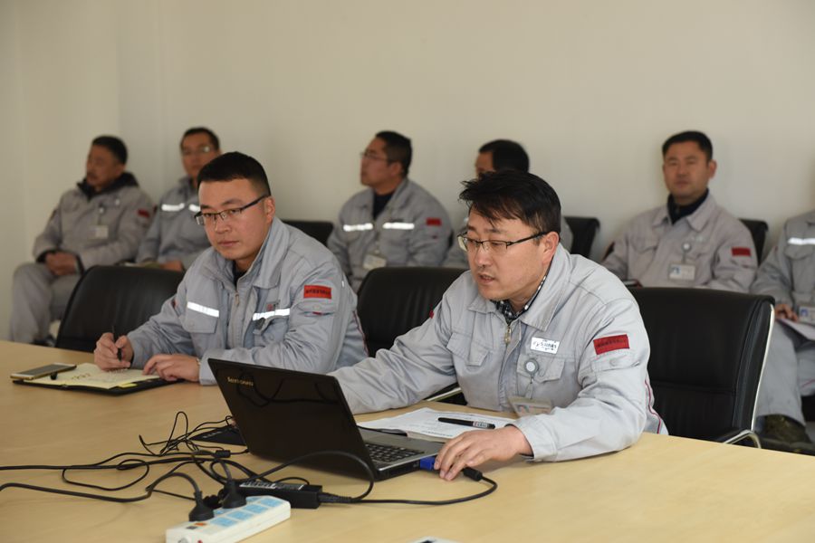 安技環保部匯報工作.jpg 安技環保部匯報工作.jpg