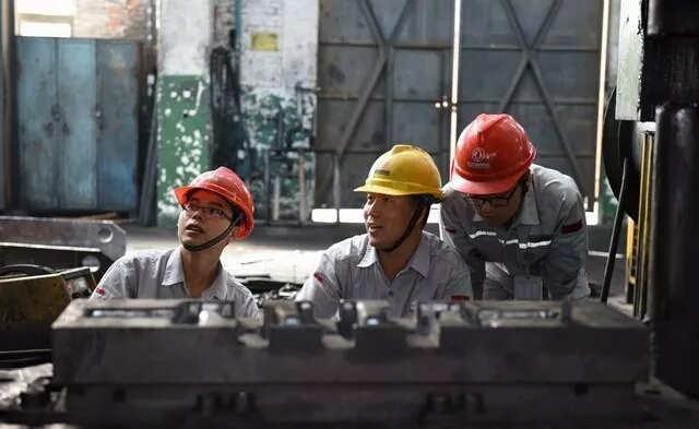 C:\Users\liangxq\Desktop\聶宏碧\現場工作.jpg C:\Users\liangxq\Desktop\聶宏碧\現場工作.jpg