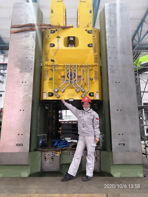 17_我的工作照_滑塊背面a.jpg 17_我的工作照_滑塊背面a.jpg