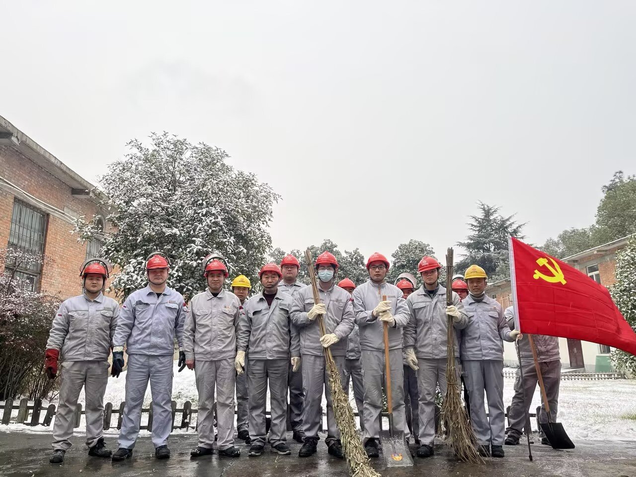 鍛造廠.jpg 鍛造廠.jpg